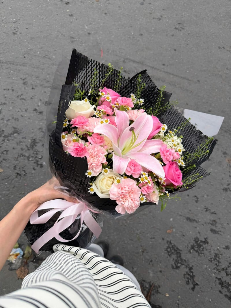 Hoa Ly Mix Tone Hồng 2