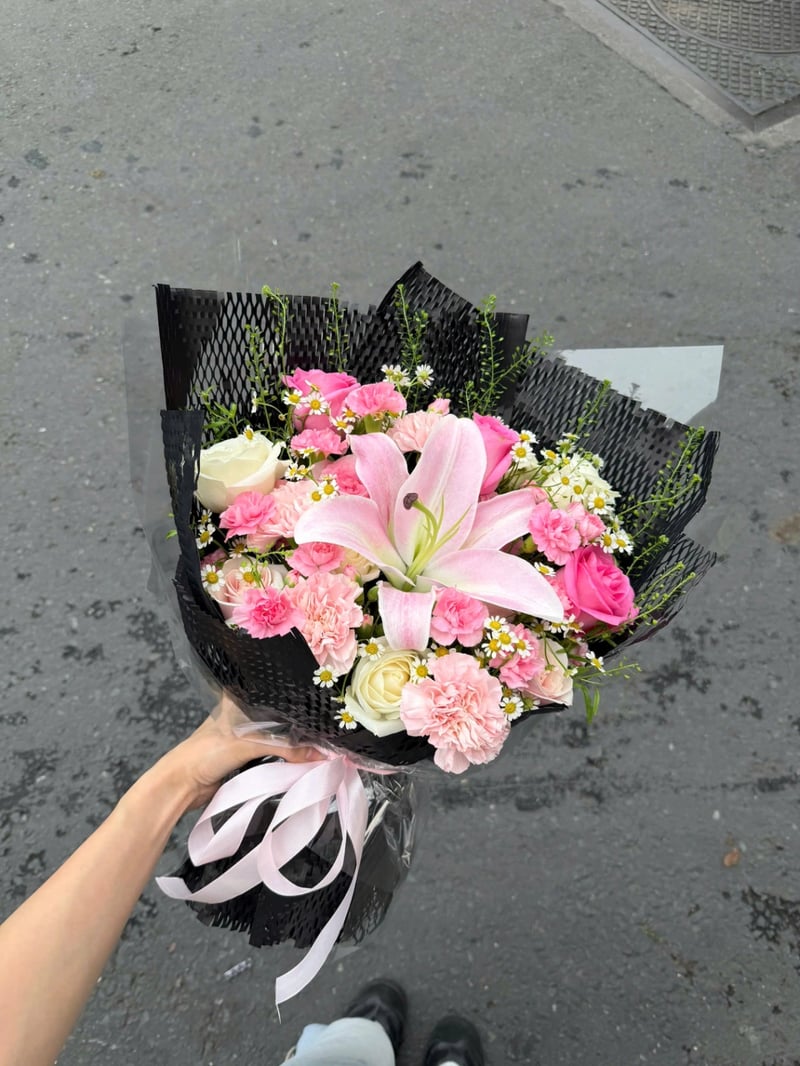 Hoa Ly Mix Tone Hồng 4